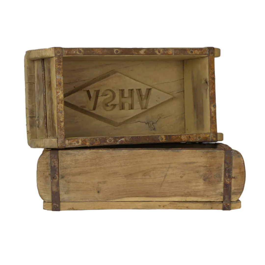 Vintage Brick Mold